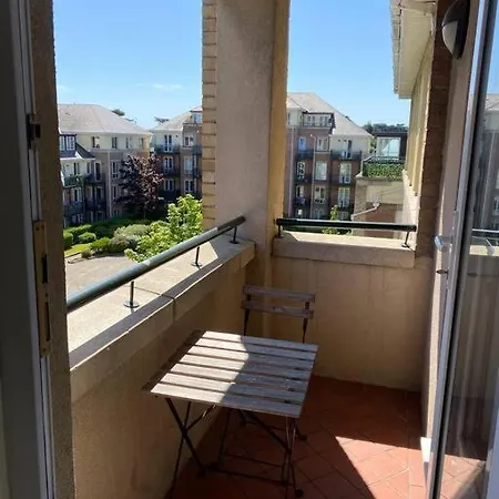 Hotel Linden Square *