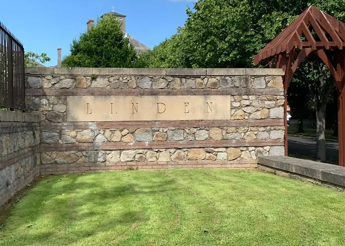 Linden Square *