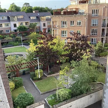 Linden Square