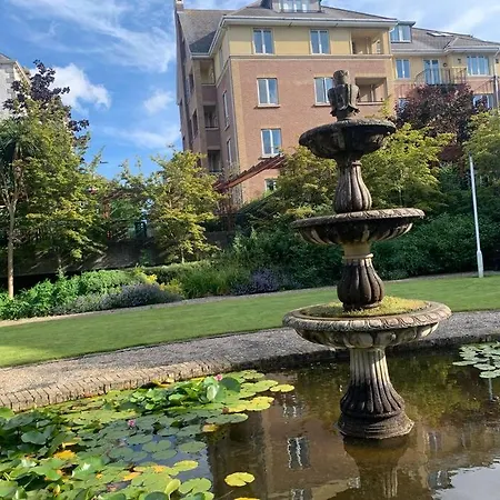 Отель Linden Square Дублин